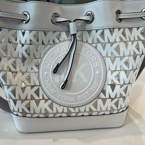 Micheal Kors white tote bag